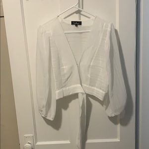 Lulu’s Shear white top